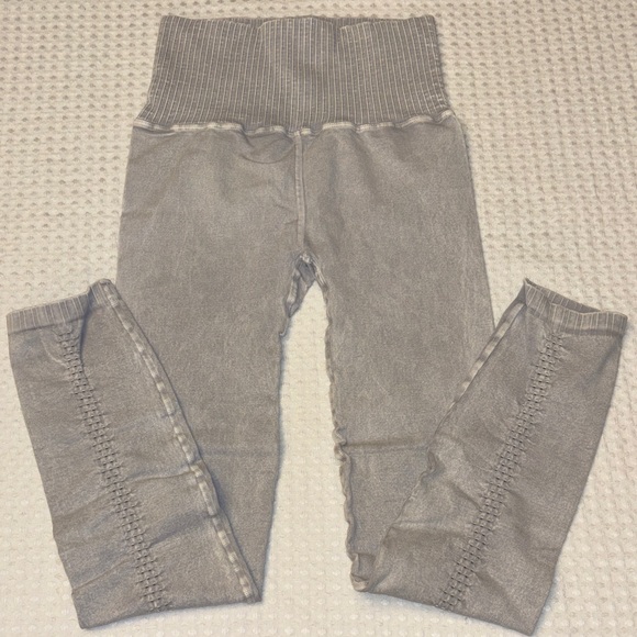 New! FREE PEOPLE Movement XS/S High-Rise 7/8 Length GOOD KARMA Leggings - Picture 16 of 16